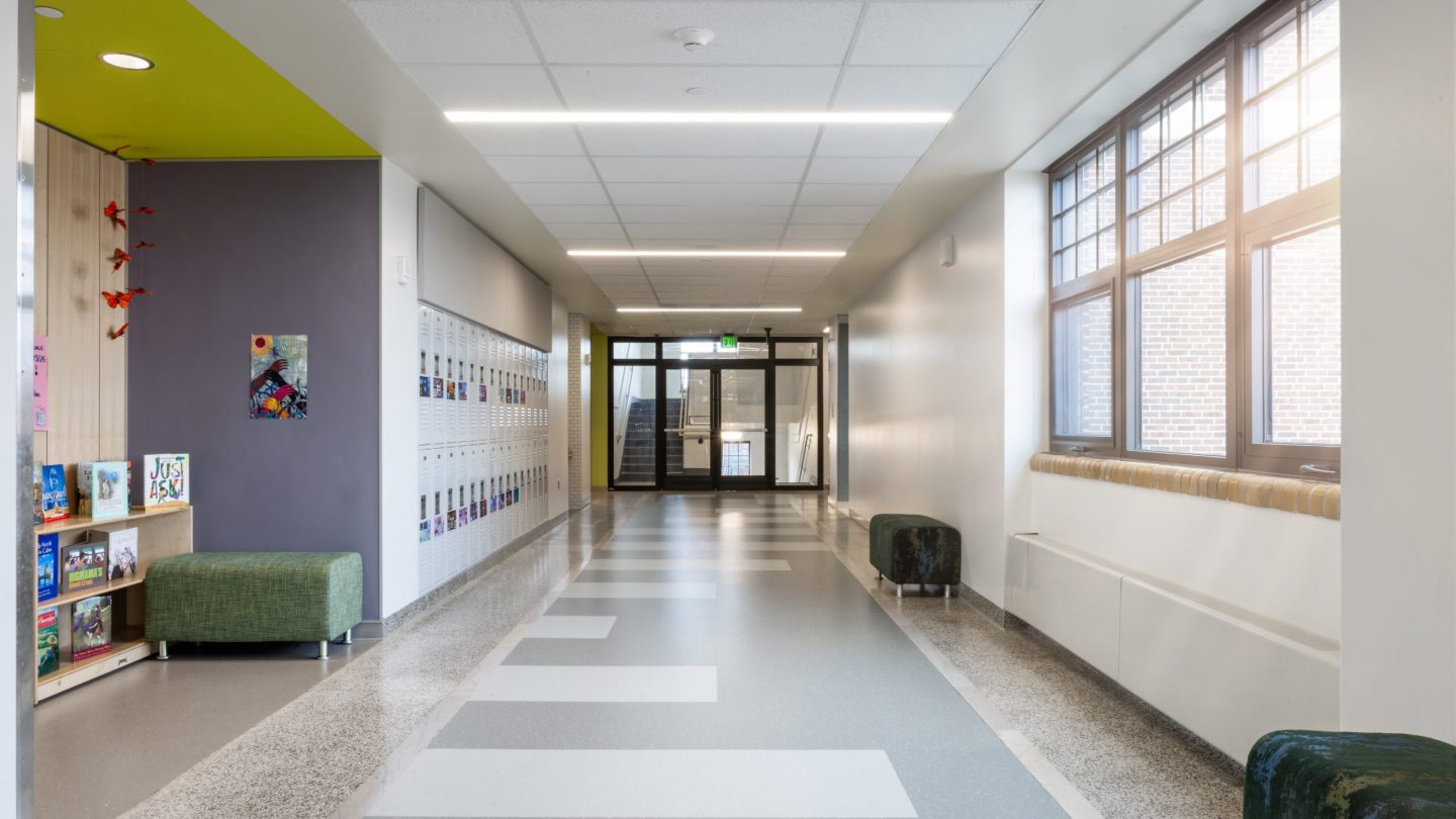 ObamaHighSchool-9232